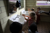 kids washing hand